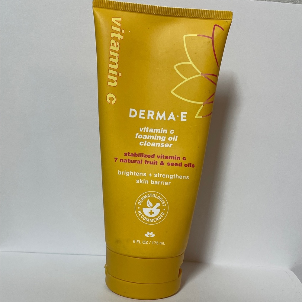 Derma E Vitamin C Foaming Oil Cleanser - Yellow